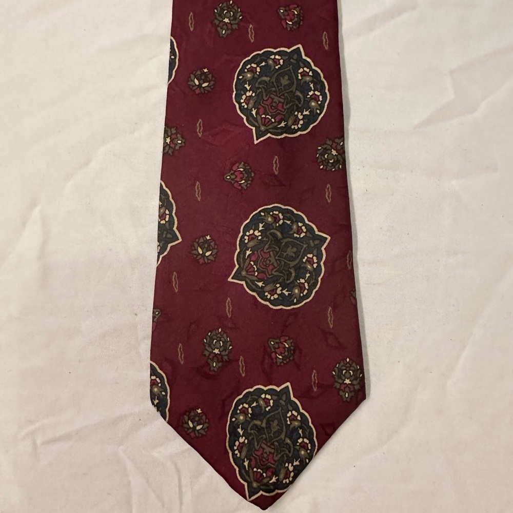 Rare Vintage YSL Yves Saint Laurent Silk Tie Mens Necktie Unique Print Burgundy